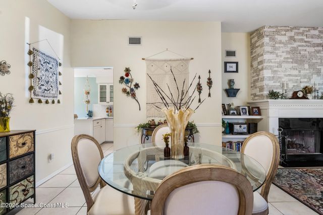 742 Timber Ridge Trail SW C, Vero Beach, FL 32962