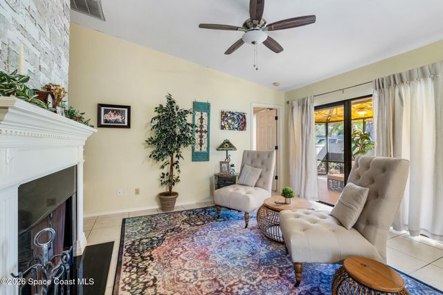 742 Timber Ridge Trail SW C, Vero Beach, FL 32962