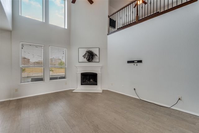 8601 Trailblazer Drive, Cross Roads, TX 76227