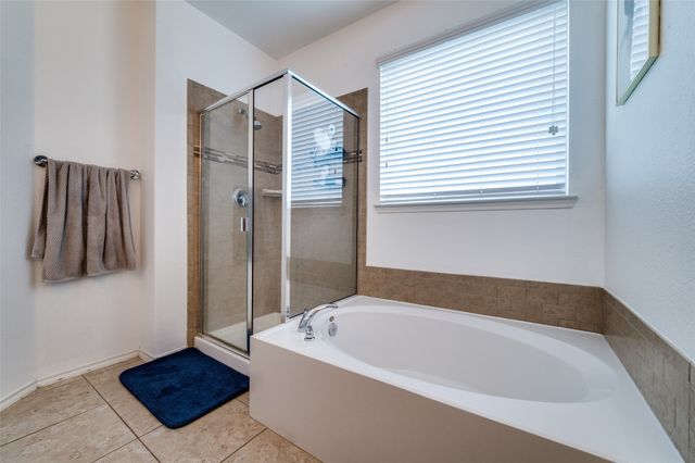 8601 Trailblazer Drive, Cross Roads, TX 76227