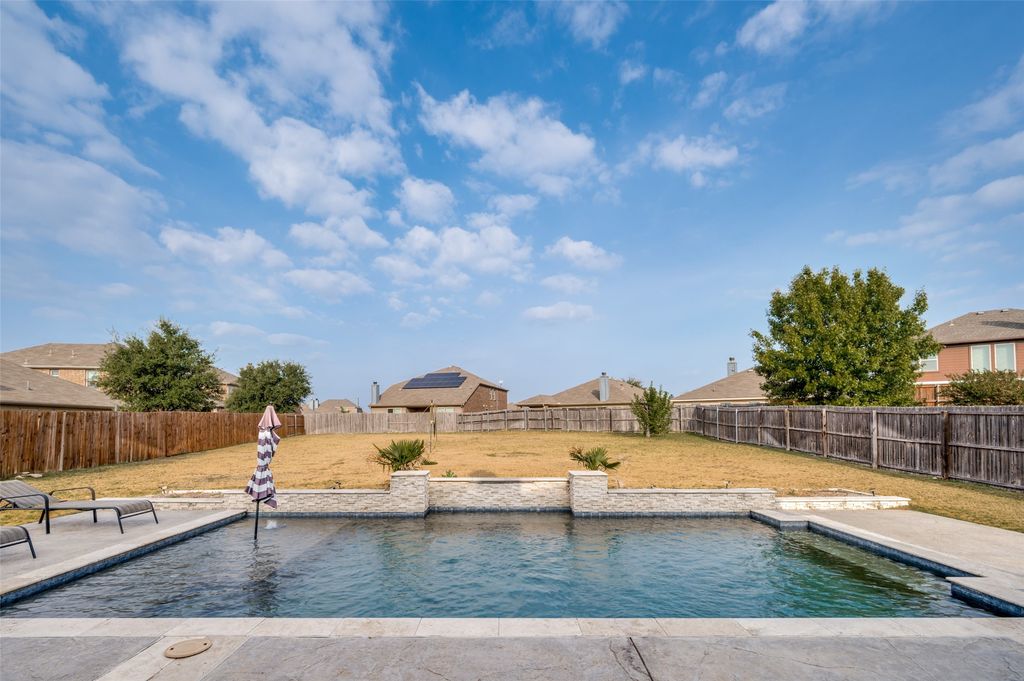 8601 Trailblazer Drive, Cross Roads, TX 76227