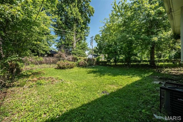 10356 Durness Drive, St Louis, MO 63137
