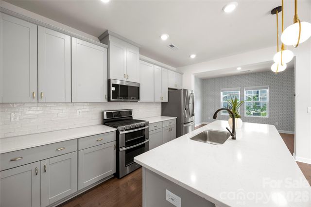 2616 Greenmarket Drive, Charlotte, NC 28217