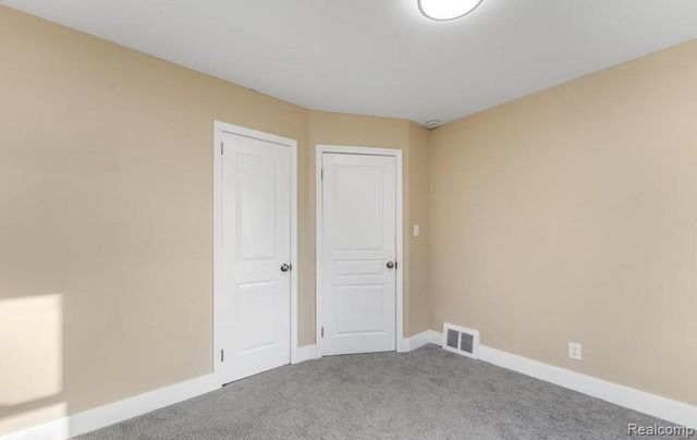 19711 Chapel Street, Detroit, MI 48219