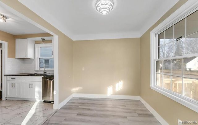 19711 Chapel Street, Detroit, MI 48219