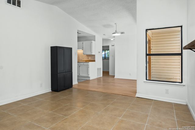 6248 Valley Queen, San Antonio, TX 78250