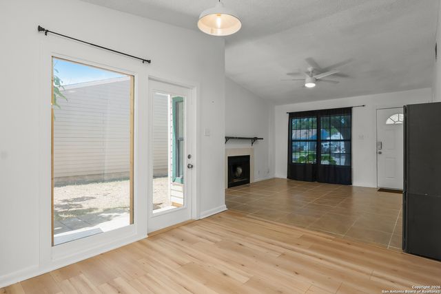 6248 Valley Queen, San Antonio, TX 78250