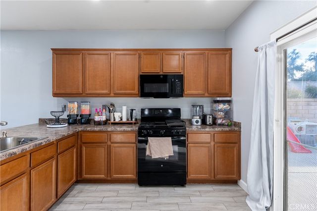 73 Berkshire, Beaumont, CA 92223