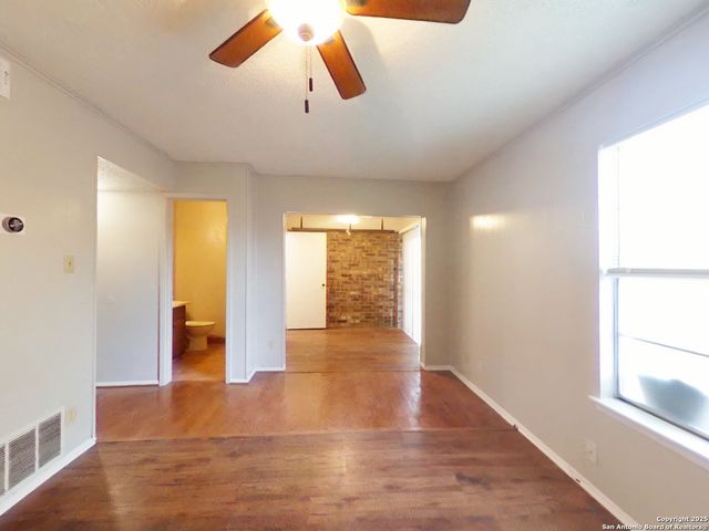 5423 Callaghan, San Antonio, TX 78228