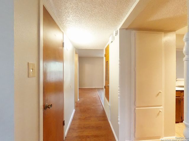 5423 Callaghan, San Antonio, TX 78228