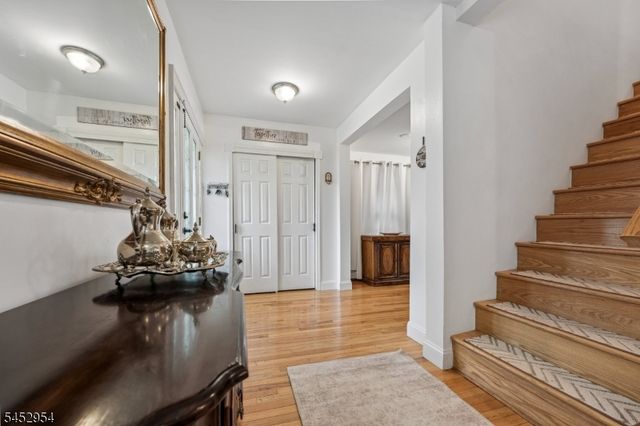 91 Redwood Ave, Wayne Twp., NJ 07470