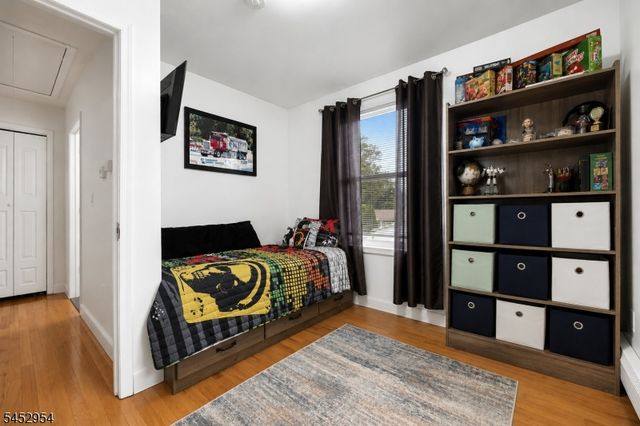 91 Redwood Ave, Wayne Twp., NJ 07470