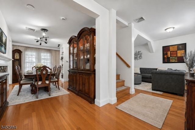 91 Redwood Ave, Wayne Twp., NJ 07470