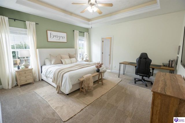 321 Vineland Place Drive, Vine Grove, KY 40175