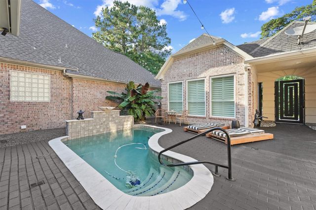 4214 Hidden Links Court, Kingwood, TX 77339