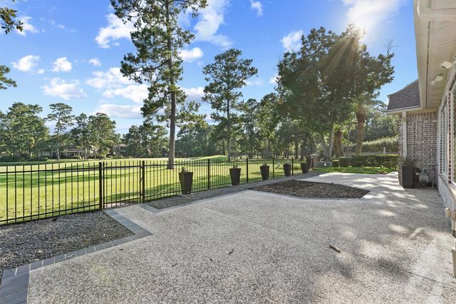 4214 Hidden Links Court, Kingwood, TX 77339