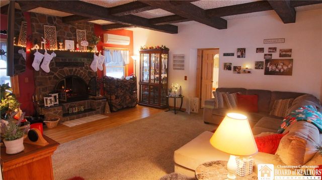 3628 Straight Road, Pomfret, NY 14063