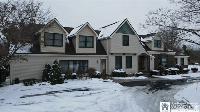 3628 Straight Road, Pomfret, NY 14063