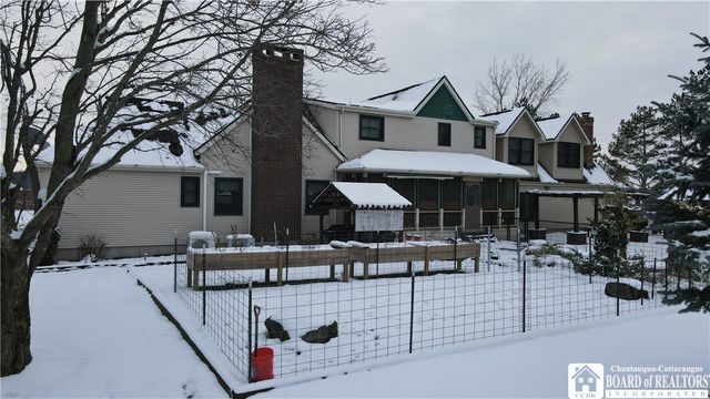 3628 Straight Road, Pomfret, NY 14063