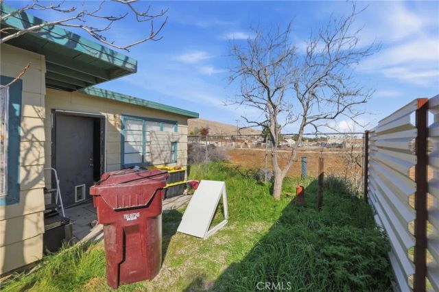 7559 Chemehuevi Way, Yucca Valley, CA 92284