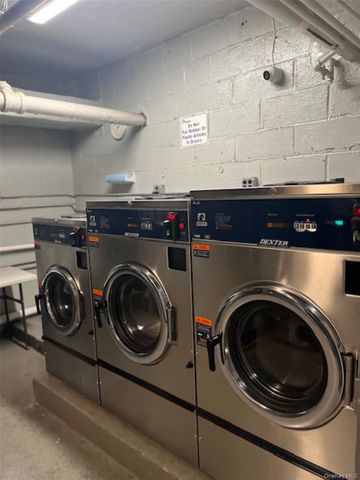 2287 Mott Avenue 6D, Far Rockaway, NY 11691