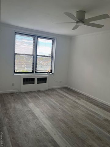 2287 Mott Avenue 6D, Far Rockaway, NY 11691