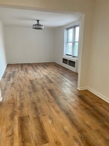 2287 Mott Avenue 6D, Far Rockaway, NY 11691