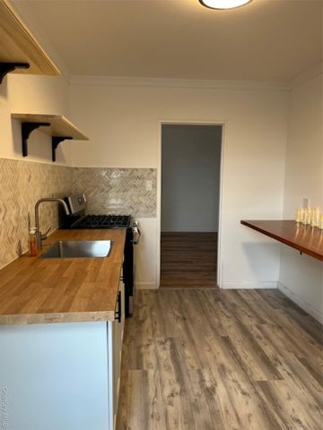 2287 Mott Avenue 6D, Far Rockaway, NY 11691