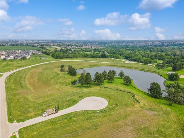 4615 173rd Street, Urbandale, IA 50323