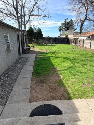 6789 Cottage, Winton, CA 95388
