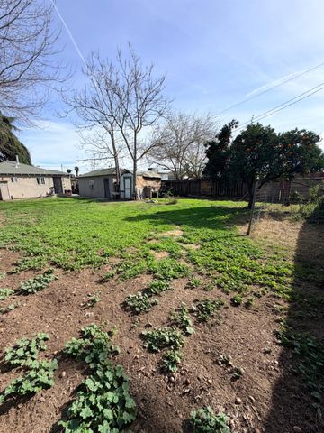 6789 Cottage, Winton, CA 95388