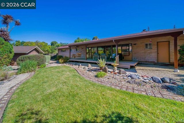 5852 Olinda Rd, El Sobrante, CA 94803