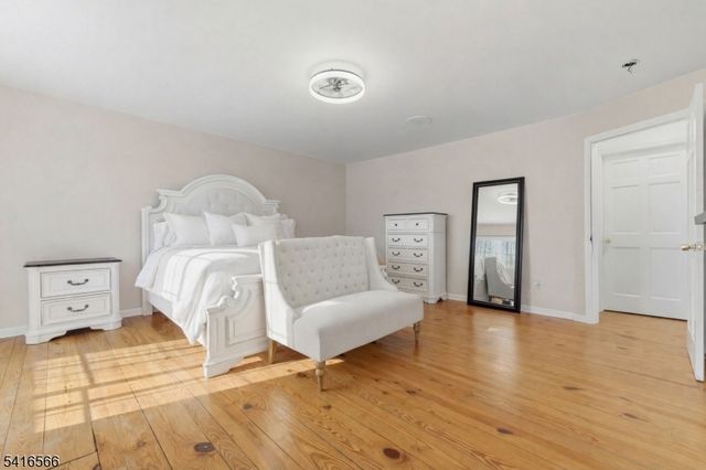 117 Dupont Ave, Hopatcong Boro, NJ 07843