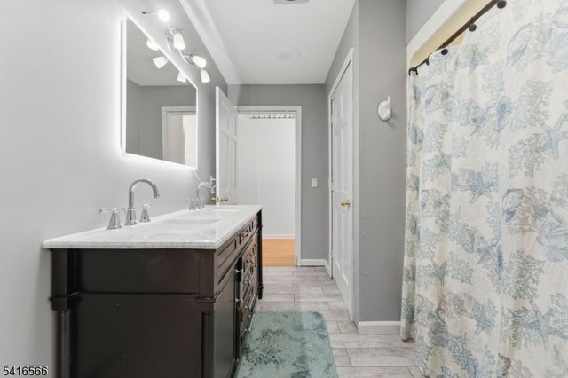 117 Dupont Ave, Hopatcong Boro, NJ 07843