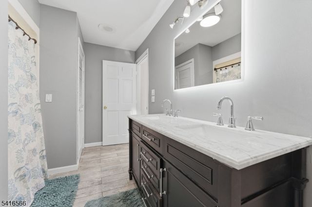 117 Dupont Ave, Hopatcong Boro, NJ 07843