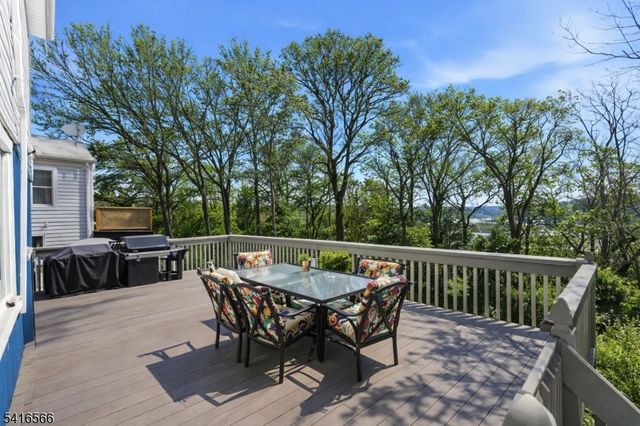 117 Dupont Ave, Hopatcong Boro, NJ 07843