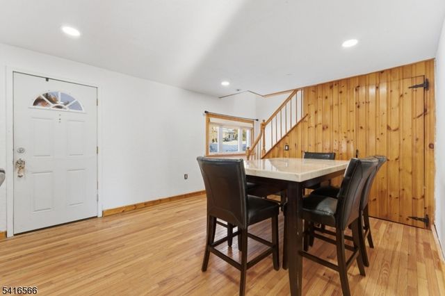 117 Dupont Ave, Hopatcong Boro, NJ 07843