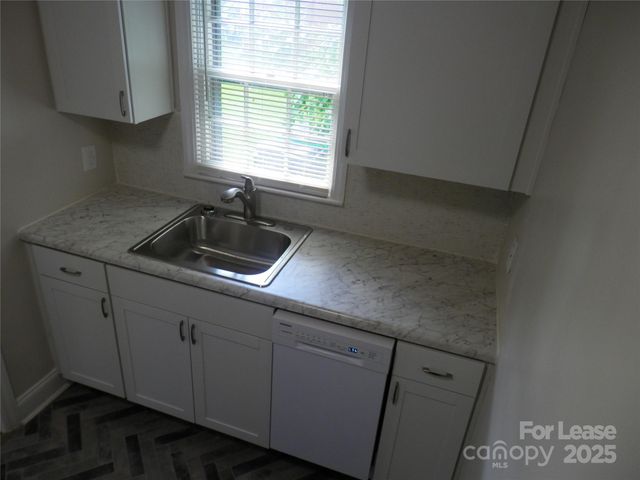 549 Bowman Road, Charlotte, NC 28217