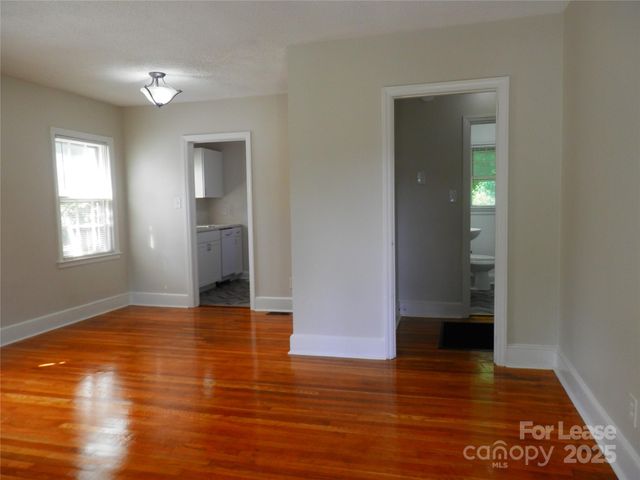 549 Bowman Road, Charlotte, NC 28217