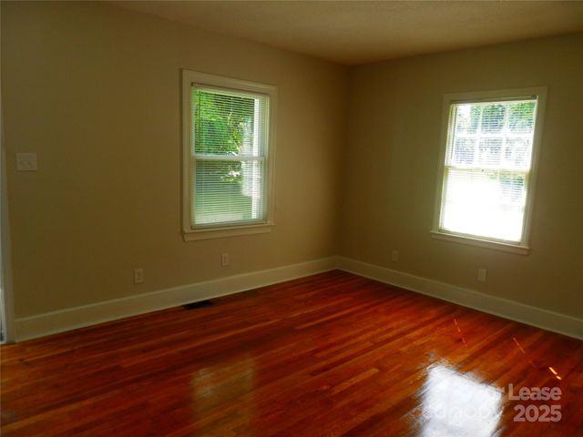 549 Bowman Road, Charlotte, NC 28217