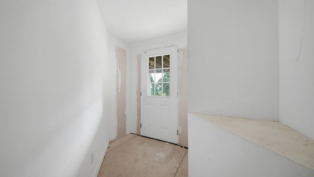 2 S Crest Road, Chattanooga, TN 37404