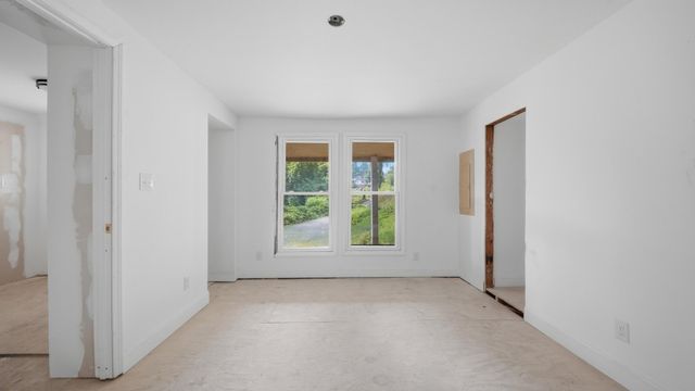 2 S Crest Road, Chattanooga, TN 37404