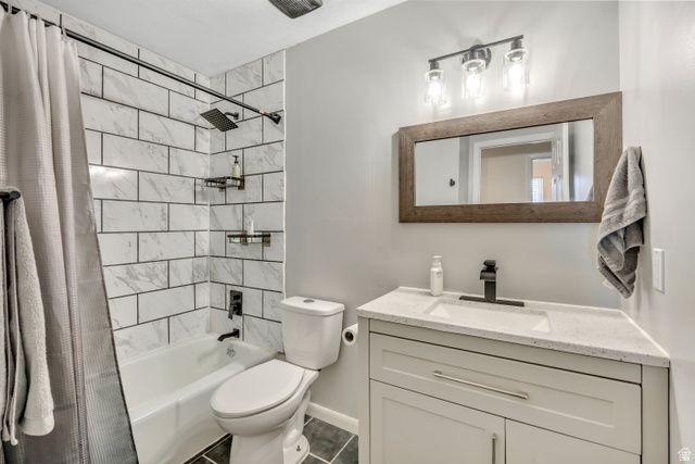 371 W 1125 N, Centerville, UT 84014