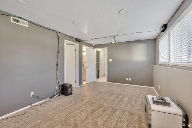 371 W 1125 N, Centerville, UT 84014