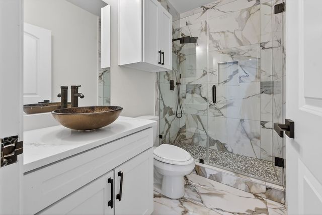 308 Windjammer Road, Gun Barrel City, TX 75156