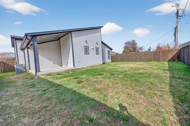 308 Windjammer Road, Gun Barrel City, TX 75156