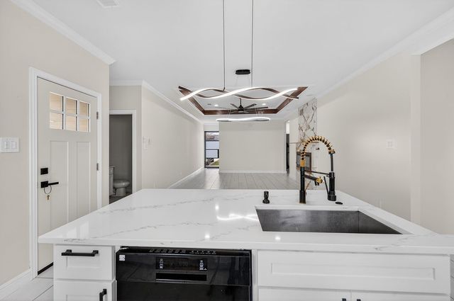 308 Windjammer Road, Gun Barrel City, TX 75156