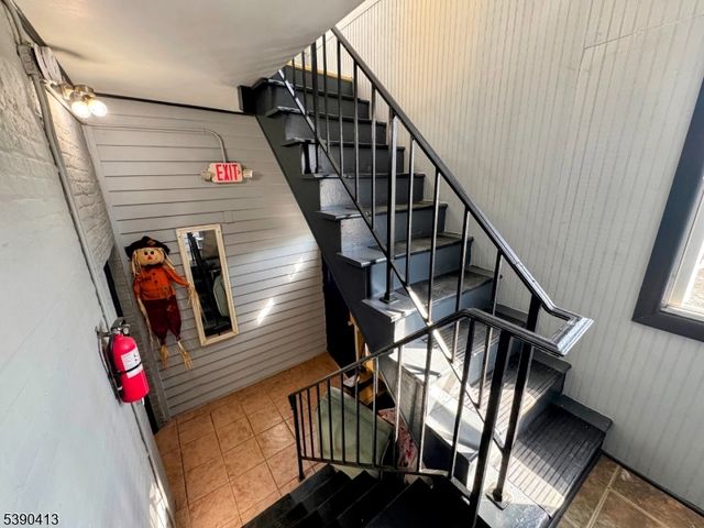 203 Oliver St, Newark City, NJ 07105