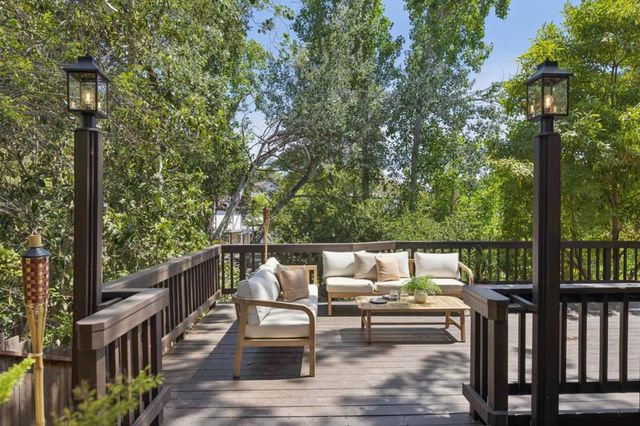 1085 Sunset Drive, San Carlos, CA 94070