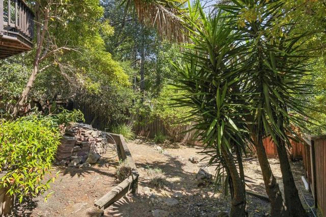 1085 Sunset Drive, San Carlos, CA 94070